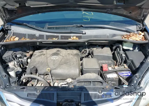 2017 Toyota Sienna Xle 8 Passenger from USA, damaged, VIN 5TDYZ3DC8HS772754